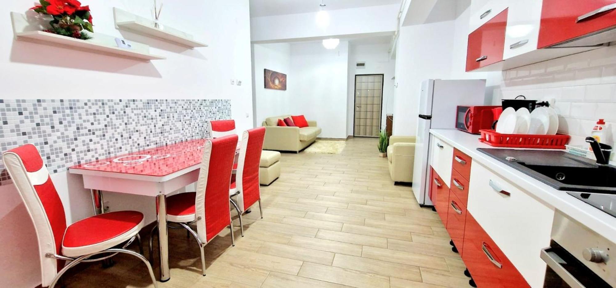 Designed Like Home Apartment Near Palas Mall ยาช ภายนอก รูปภาพ