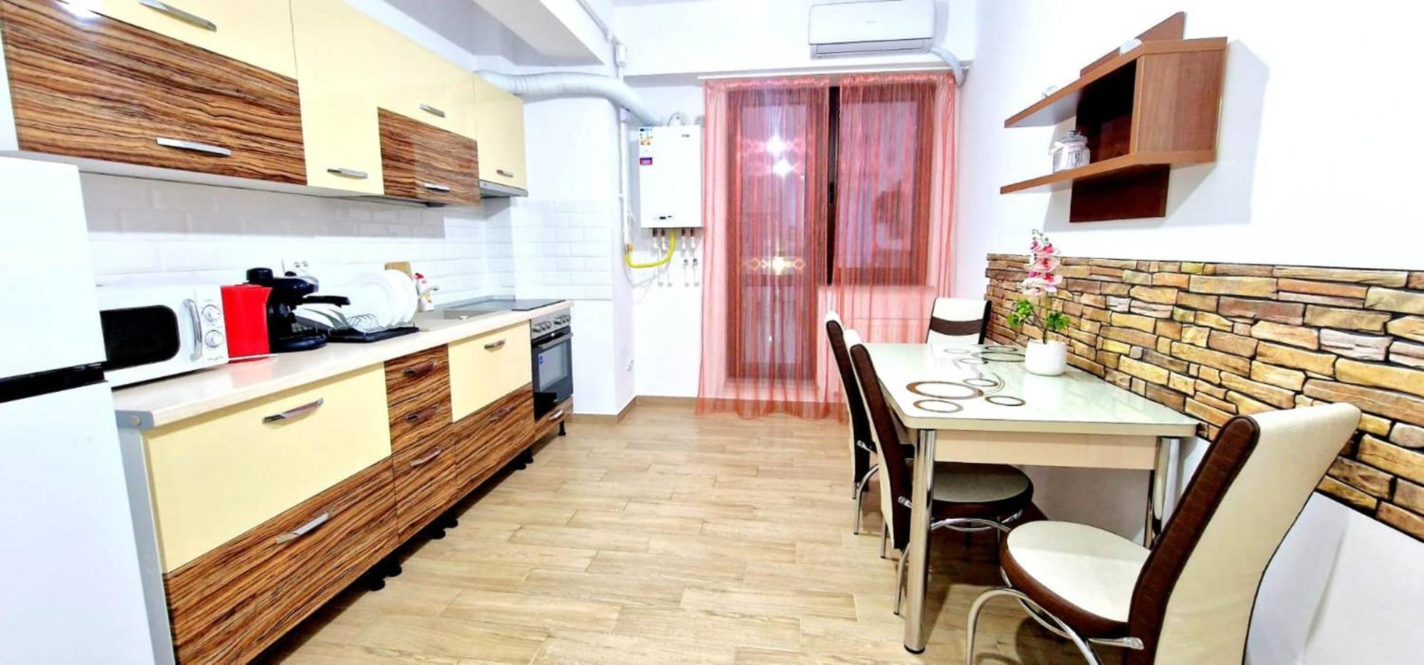 Designed Like Home Apartment Near Palas Mall ยาช ภายนอก รูปภาพ