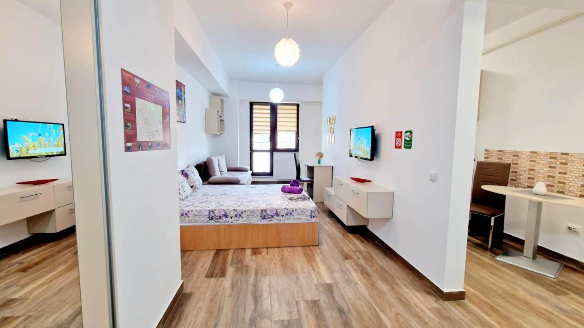 Designed Like Home Apartment Near Palas Mall ยาช ภายนอก รูปภาพ